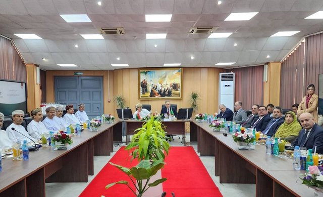 Omani Transport Minister Visits Hiproc Shipping Company in Oran - Iqtissad Al Balad