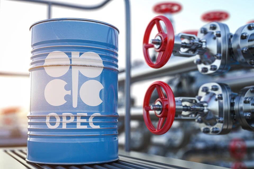OPEC+ Considers Increasing Oil Production Amid Hormuz Strait Crisis