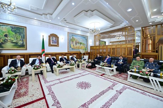 Oran: The Prime Minister follows the arrival and unloading ceremony of the first shipments of iron ore extracted from the Gara Djebilet mine