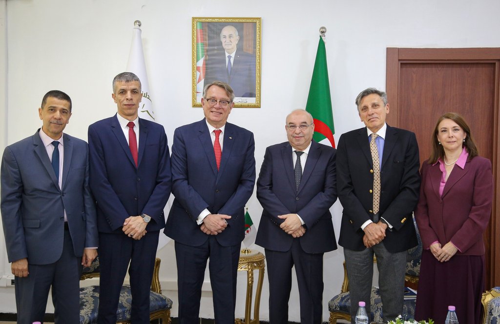Pharmaceutical Industry: Gouidri Discusses Cooperation and Partnership Prospects with the Spanish Ambassador in Algeria