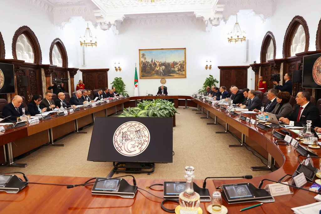 President Tebboune chairs a Cabinet meeting... these are its outcomes... - Iqtissad Al Balad