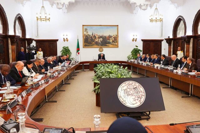 President Tebboune chairs a meeting of the Council of Ministers... Here are the details...