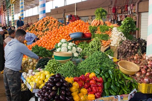 Prices of some products drop by 50% and positive indicators for market stability during Ramadan
