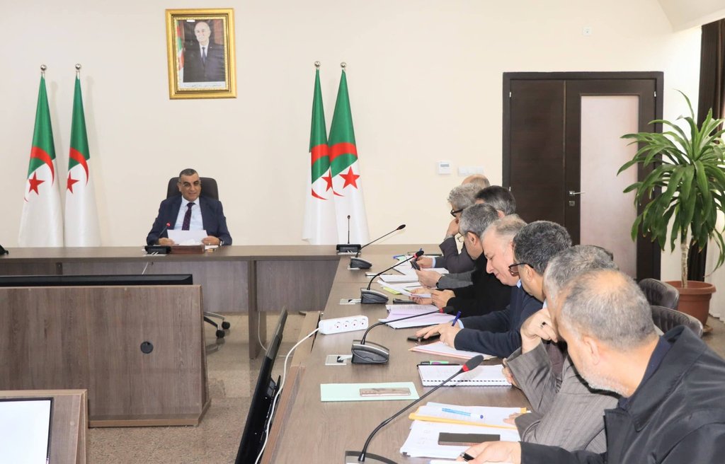 Public Works: Djaloui Chairs Meeting to Assess Progress of Sector Projects