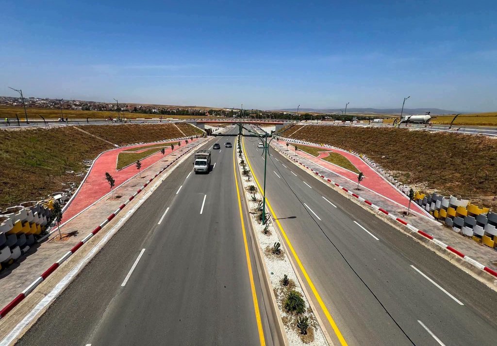 Receipt and commissioning of several road development and maintenance projects in these states... - Iqtissad Al Balad
