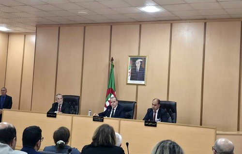 Rzig chairs a coordination meeting with banks and financial leasing companies