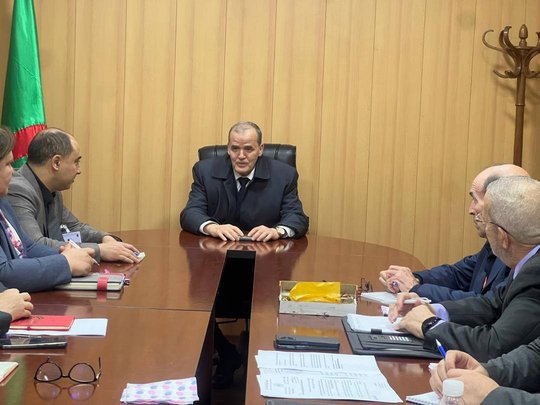 Rziq discusses with banks the facilitation of localization and ensuring the smooth flow of foreign trade