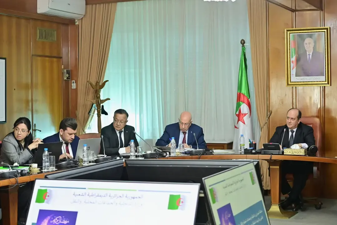 Saïfi Ghrib chairs a joint ministerial meeting on supplying the national market during the month of Ramadan