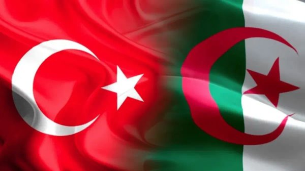 Signing of several agreements between Algeria and Turkey