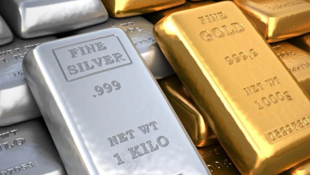 Silver Prices Surge to Record Highs Amid Geopolitical Tensions
