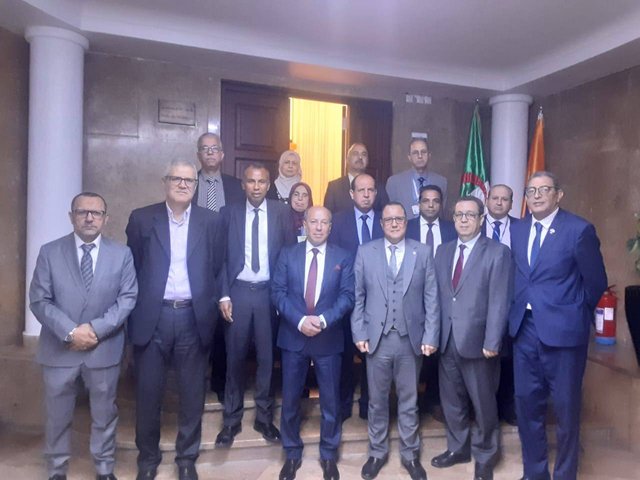 SONELGAZ discusses with the Tunisian Company of Electricity and Gas ways to expand cooperation and enhance integration between the two networks