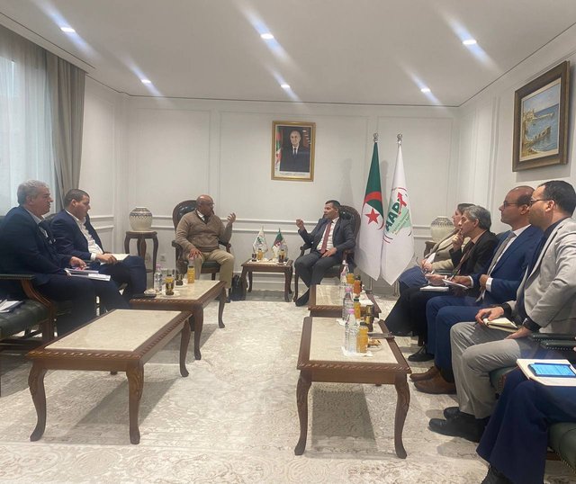 The Algerian Agency for Investment Promotion Explores Prospects for MADAAR Holding Projects