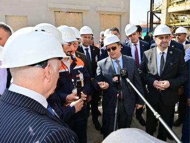 The Algerian Prime Minister inspects the project for the construction of a unit for the production of methyl tert-butyl ether in the industrial zone of Arzew