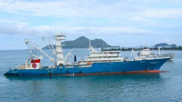The decision to customs clear fishing vessels in deep seas comes into effect