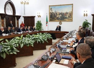 The President orders to accelerate the pace of the mining railway project from Blad El-Hadba to Oued Kebrit - Annaba Port