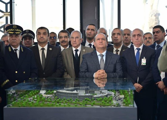 The Prime Minister inspects the progress of several strategic projects in Oran