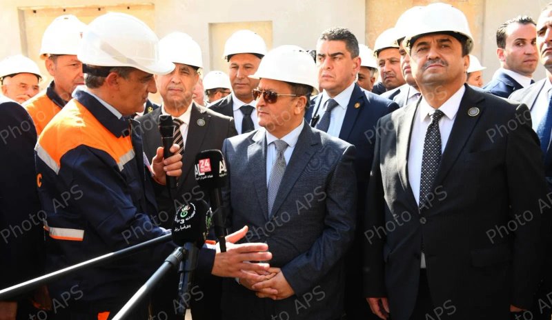 The Prime Minister inspects the project to establish a unit for the production of Methyl Tertiary Butyl Ether in the industrial zone of Arzew
