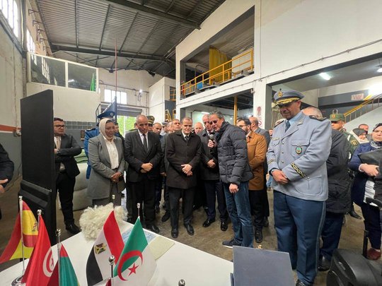 Tlemcen: Rzig supervises the export of a shipment of cotton filler to Egypt