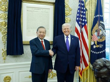 Trump promises Vietnam to lift its ban on accessing advanced American technologies