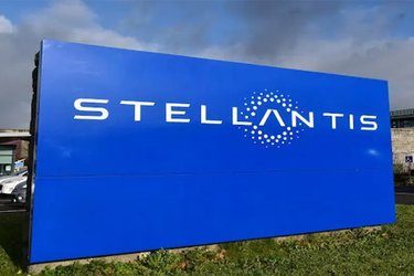 What is Algeria's position in the massive investment plan of Stellantis?